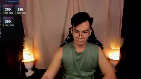 Snapshot of 000batman000 chatting on February 2025 02:12:01 AM Bruce online show from February 2025 02:12:01 AM