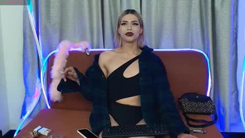 Klhoe Carter 3 online show from March 2026 06:32:01 AM