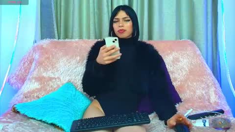 Snapshot of 01klhoe01 chatting on July 2026 01:20:01 AM Klhoe Carter 3 online show from July 2026 01:20:01 AM