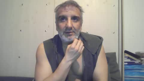 Snapshot of 0luvmonkey chatting on September 2025 11:32:02 PM 0luvmonkey online show from September 2025 11:32:02 PM