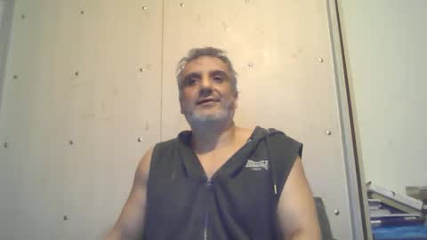Snapshot of 0luvmonkey chatting on October 2025 12:13:01 AM 0luvmonkey online show from October 2025 12:13:01 AM
