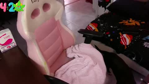 111lucygrim111 online show from February 2025 08:11:02 PM