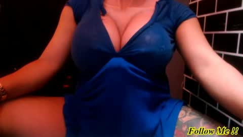 Snapshot of 11inchmonstercock4u chatting on December 2024 07:37:02 AM i am trixie im Your Selfsucking Mistress online show from December 2024 07:37:02 AM