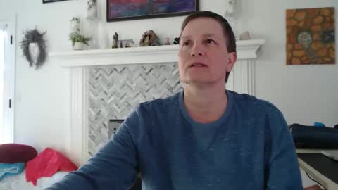 Aurora Willows online show from April 2026 04:26:01 PM