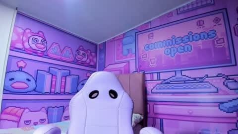 Alina online show from November 2025 03:17:01 AM