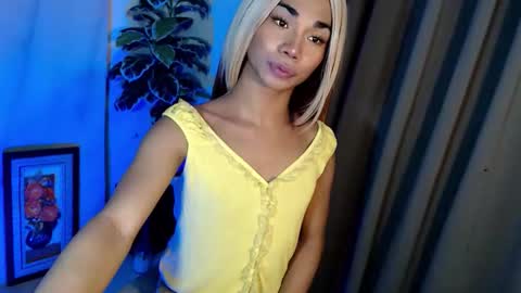 Snapshot of 18_nicole chatting on June 2026 01:33:01 PM barbie online show from June 2026 01:33:01 PM