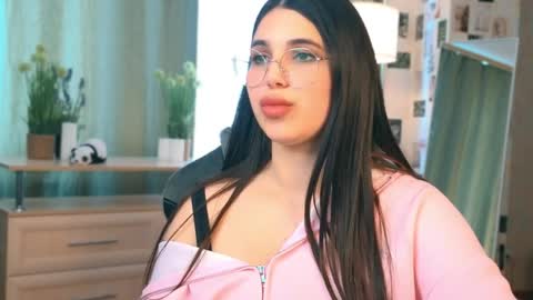 Jessica online show from April 2026 07:45:01 AM