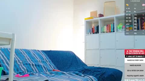 Tong  Ralph online show from February 2025 04:07:02 AM