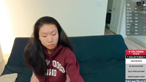 Tong  Ralph online show from November 2025 01:33:02 AM