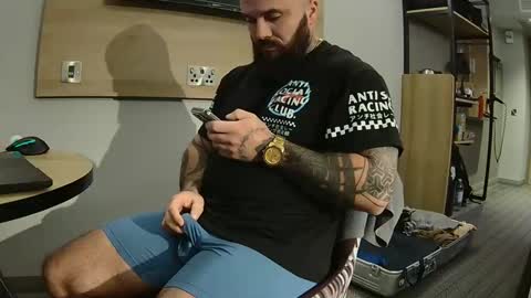 Snapshot of 19andre90 chatting on November 2025 07:41:02 PM 19andre90 online show from November 2025 07:41:02 PM