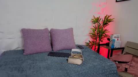 anya online show from November 2025 11:43:01 AM