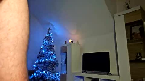 Snapshot of 1blowjobqueen1 chatting on January 2025 10:41:02 PM Queen  King online show from January 2025 10:41:02 PM