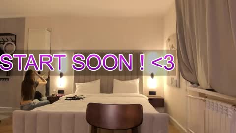 Lily 3 online show from November 2025 06:52:02 PM