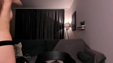 Lily 3 online show from February 2026 06:55:02 PM