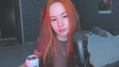 Amy  online show from December 2025 07:06:02 AM