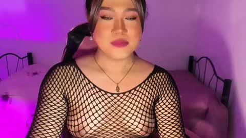 1lovelymess online show from October 2025 04:12:02 AM