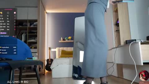 Marie online show from March 2025 10:24:02 PM