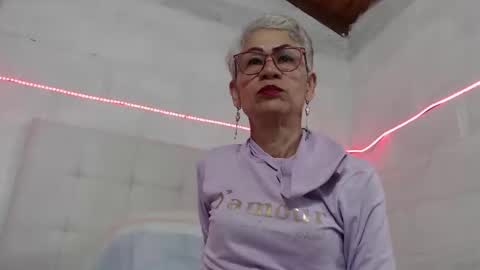 Snapshot of 1miss_monserrate chatting on March 2025 11:22:02 PM Miss Monserrate online show from March 2025 11:22:02 PM