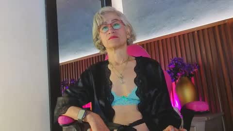 Miss Monserrate online show from April 2026 01:14:01 PM