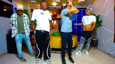 Snapshot of 1pushman chatting on September 2025 11:10:02 AM pushman online show from September 2025 11:10:02 AM