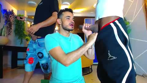 Snapshot of 1pushman chatting on September 2025 11:04:02 AM pushman online show from September 2025 11:04:02 AM