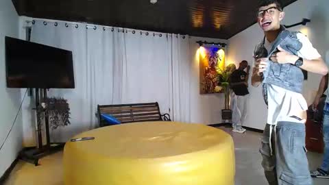 Snapshot of 1pushman chatting on February 2026 01:09:02 PM pushman online show from February 2026 01:09:02 PM