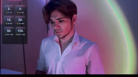 1roberttt online show from October 2025 09:01:01 PM