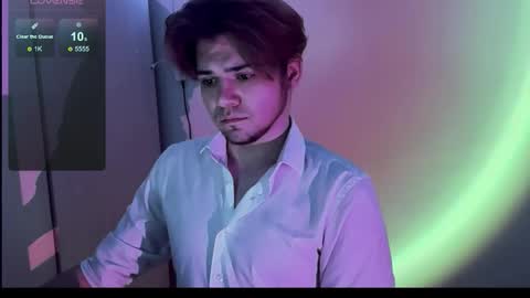 1roberttt online show from October 2025 09:02:01 PM