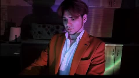 1roberttt online show from October 2025 12:00:01 AM