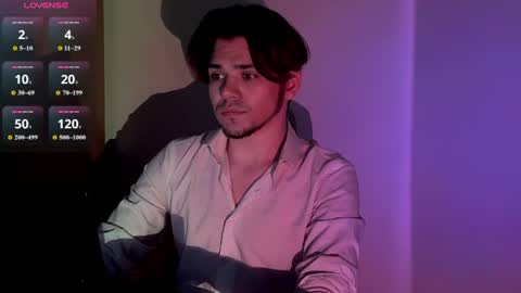 1roberttt online show from June 2026 09:45:01 PM