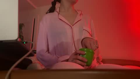 Snapshot of 1sttimeomg chatting on January 2025 05:37:01 AM 1sttimeomg online show from January 2025 05:37:01 AM