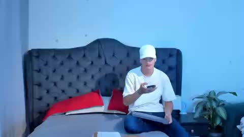 1Threestar online show from January 2026 01:36:01 PM