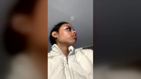 1Threestar online show from March 2026 10:55:01 AM