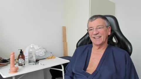 Henk online show from December 2024 01:19:02 PM