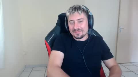 22cmfrenccock online show from June 2026 08:23:01 PM