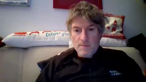 22esserre online show from December 2024 10:12:01 PM