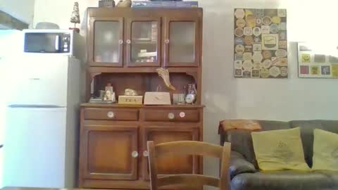 22esserre online show from April 2026 11:32:01 AM