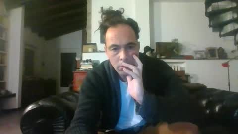 Snapshot of 27lv27 chatting on December 2025 06:16:01 PM 27lv27 online show from December 2025 06:16:01 PM