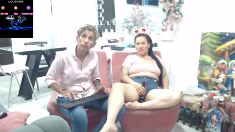 Snapshot of 27sexiyparis chatting on December 2025 02:09:02 AM 27sexiyparis online show from December 2025 02:09:02 AM