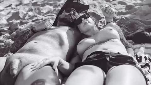 Snapshot of 2freakycouple24 chatting on December 2024 10:54:02 PM Zak and Raegan online show from December 2024 10:54:02 PM