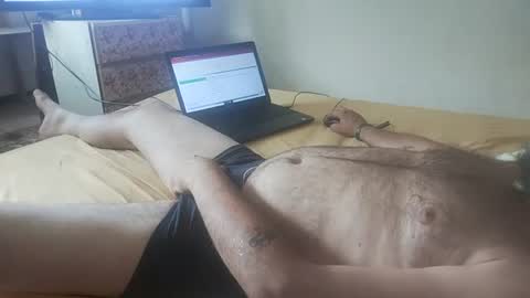 Snapshot of 2hard2handleme chatting on June 2026 08:19:02 AM 2hard2handleme online show from June 2026 08:19:02 AM