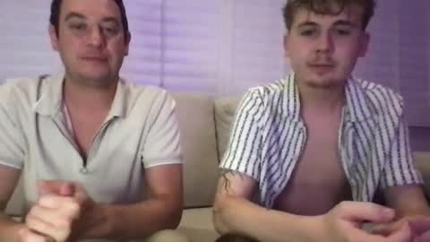 Snapshot of 2hungboys chatting on July 2026 03:09:01 AM Roommates online show from July 2026 03:09:01 AM