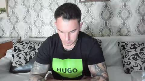 2sexymuscles online show from March 2025 08:37:02 PM