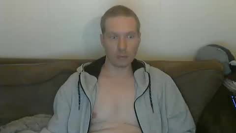 Snapshot of 2small4you83 chatting on November 2025 08:05:01 AM 2small4you83 online show from November 2025 08:05:01 AM