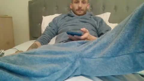 420feetloverr420 online show from March 2026 09:36:01 PM