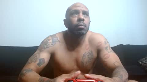 Snapshot of 420flyguy chatting on July 2026 05:48:02 PM 420flyguy online show from July 2026 05:48:02 PM