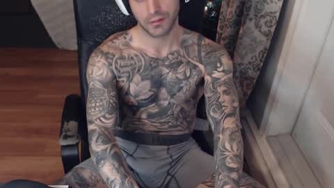 Snapshot of 420randomguy chatting on December 2024 11:25:01 PM Anomander Rake online show from December 2024 11:25:01 PM