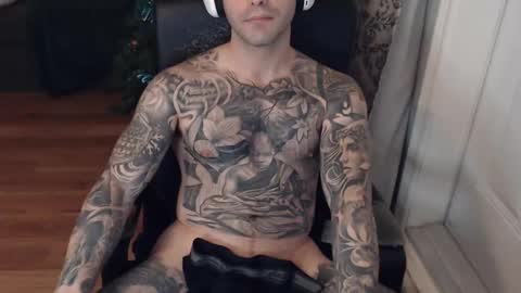 Snapshot of 420randomguy chatting on December 2024 02:58:01 AM Anomander Rake online show from December 2024 02:58:01 AM