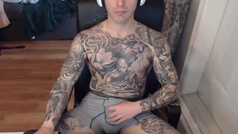 Snapshot of 420randomguy chatting on January 2025 06:48:01 PM Anomander Rake online show from January 2025 06:48:01 PM