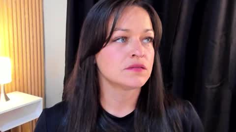 Snapshot of 4ngel_greey chatting on September 2025 09:27:02 PM ... .     Angel     . ... online show from September 2025 09:27:02 PM